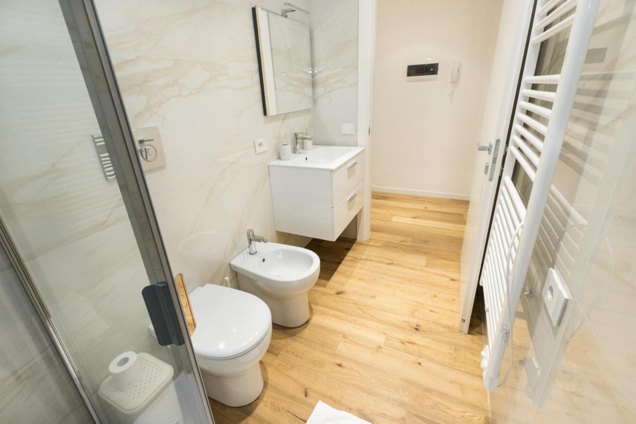 Magnoliaapartments - 18B Visconti Duomo ميلان المظهر الخارجي الصورة